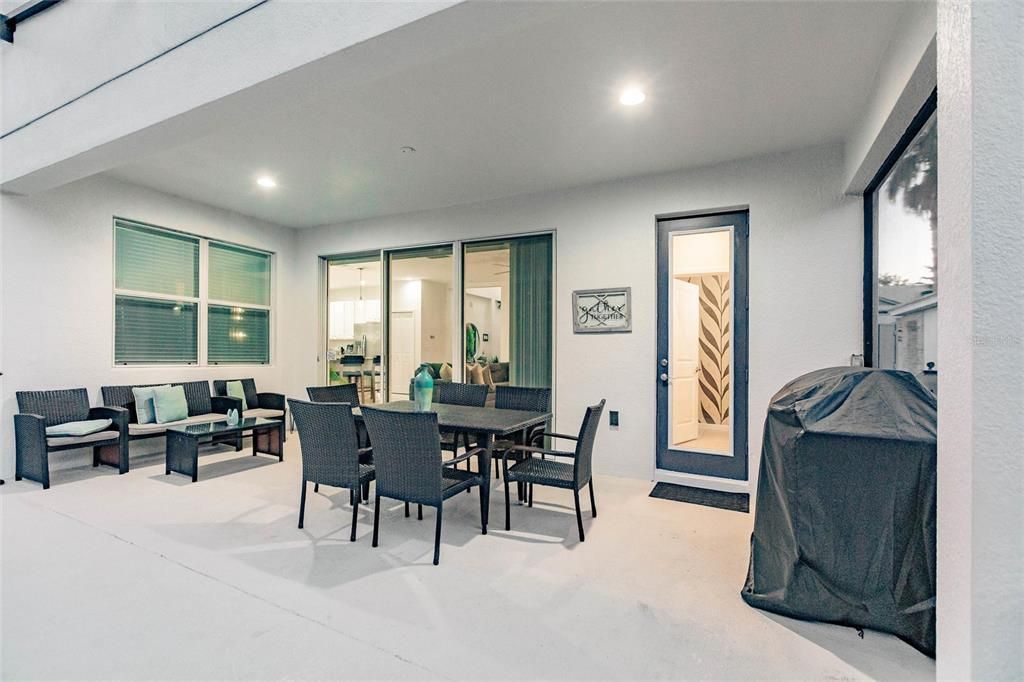 For Sale: $720,000 (6 beds, 6 baths, 3668 Square Feet)