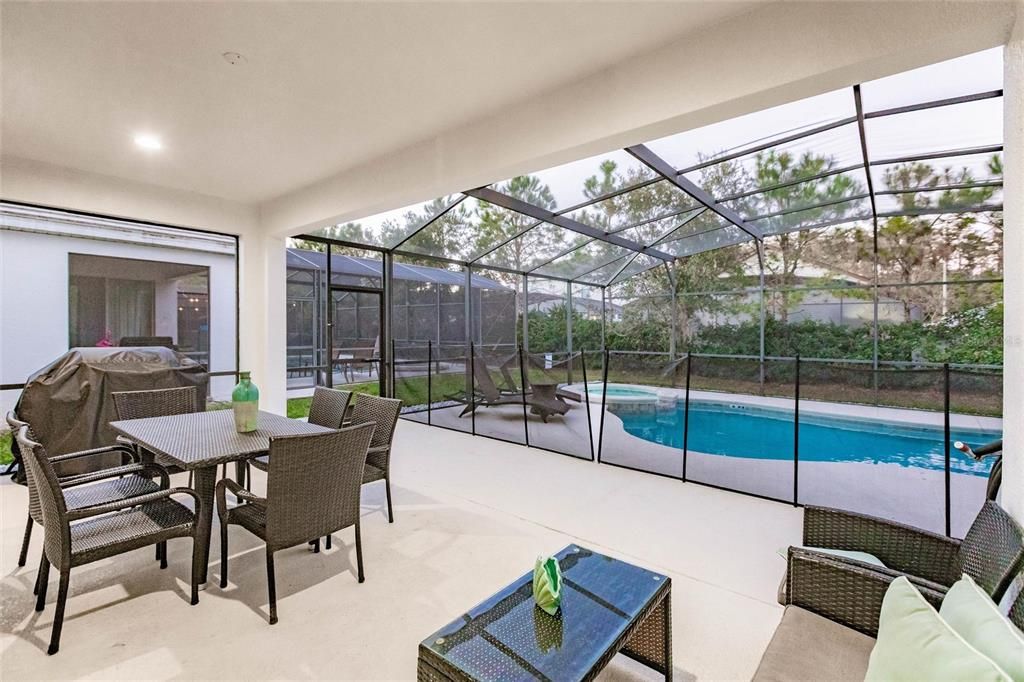 For Sale: $720,000 (6 beds, 6 baths, 3668 Square Feet)