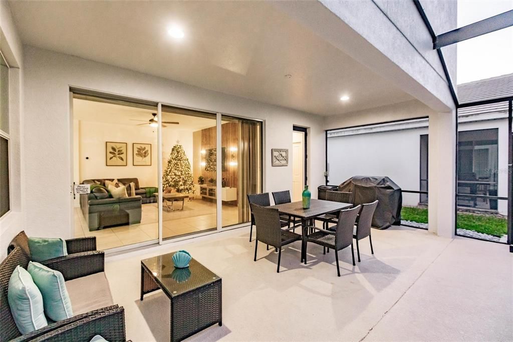 For Sale: $720,000 (6 beds, 6 baths, 3668 Square Feet)