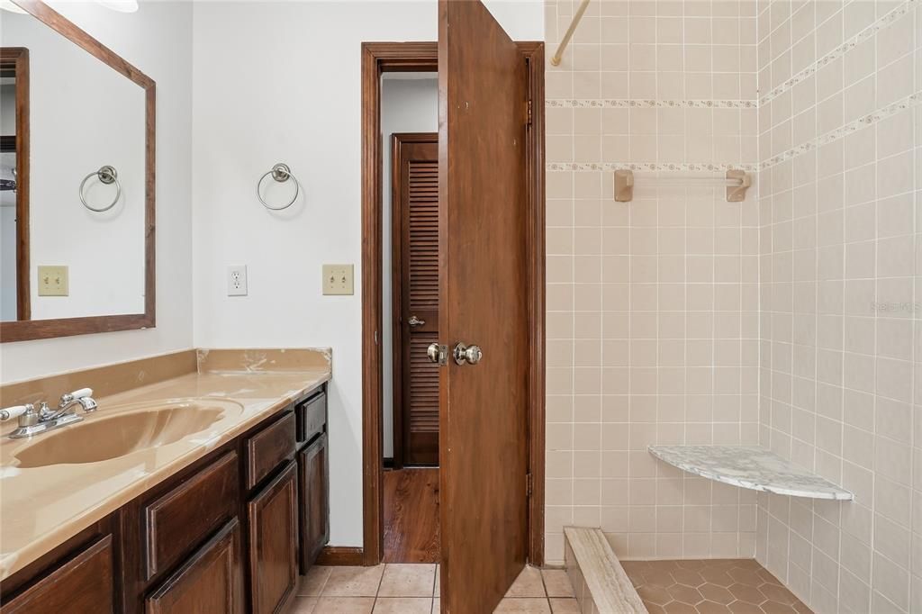 待售: $340,000 (3 贝兹, 2 浴室, 1841 平方英尺)