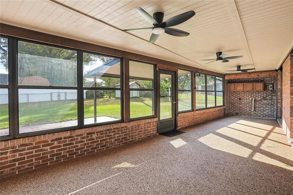 待售: $340,000 (3 贝兹, 2 浴室, 1841 平方英尺)