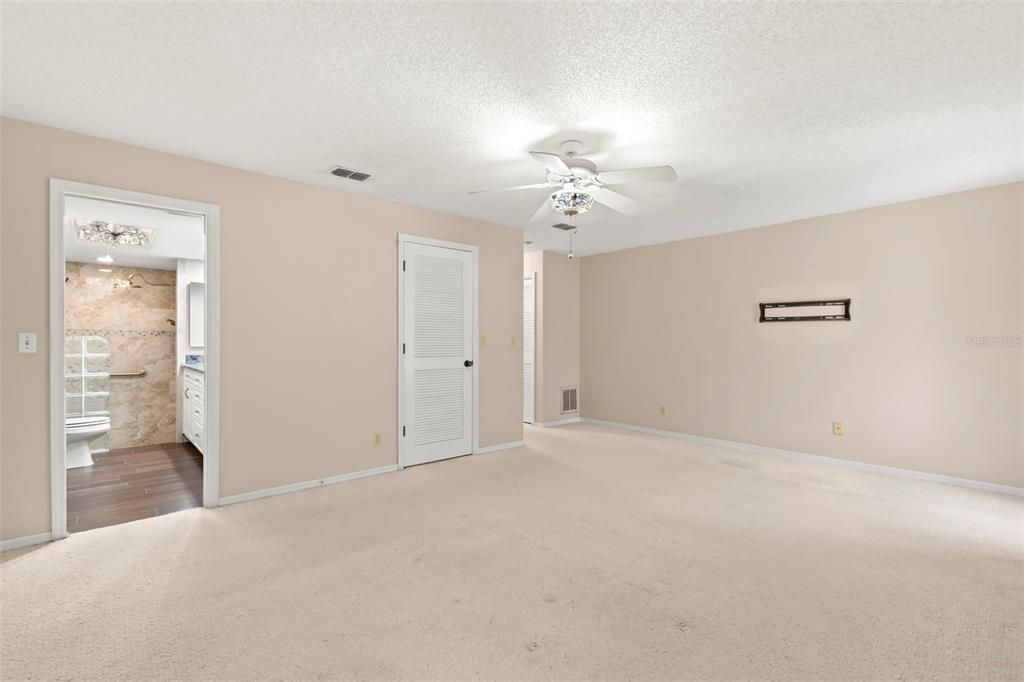 На продажу: $499,900 (3 спален, 2 ванн, 2613 Квадратных фут)