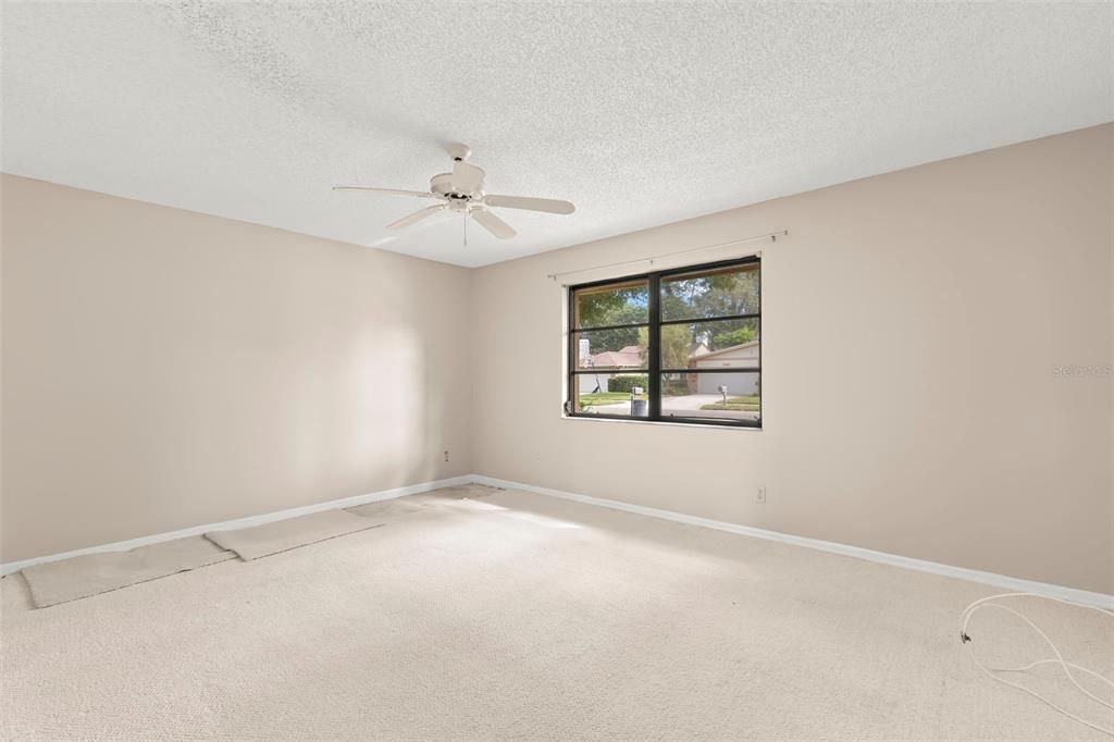 На продажу: $499,900 (3 спален, 2 ванн, 2613 Квадратных фут)