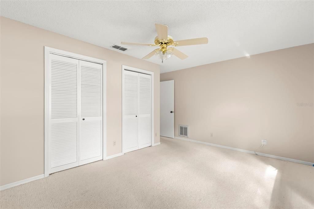 На продажу: $499,900 (3 спален, 2 ванн, 2613 Квадратных фут)