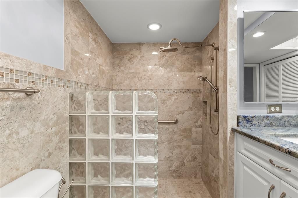 На продажу: $499,900 (3 спален, 2 ванн, 2613 Квадратных фут)