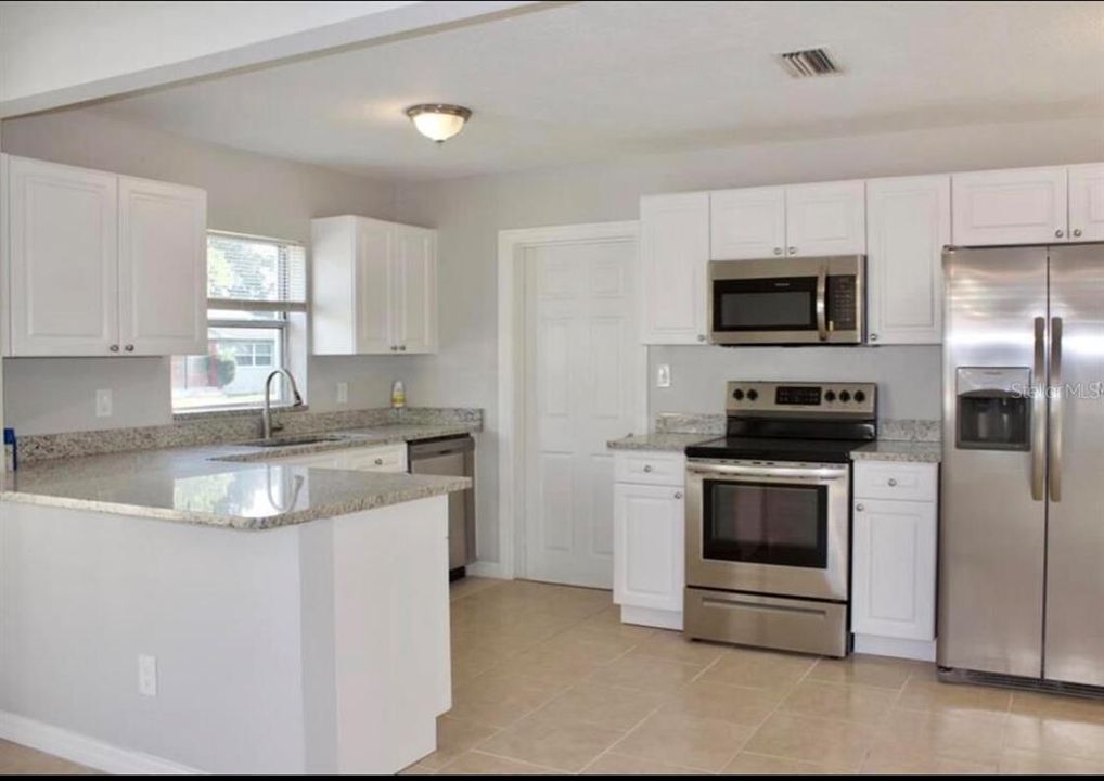 En Venta: $258,000 (3 camas, 1 baños, 1135 Pies cuadrados)