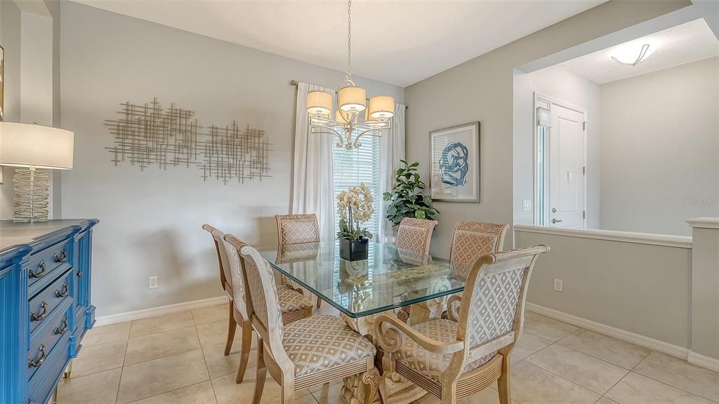 На продажу: $725,000 (3 спален, 3 ванн, 2551 Квадратных фут)