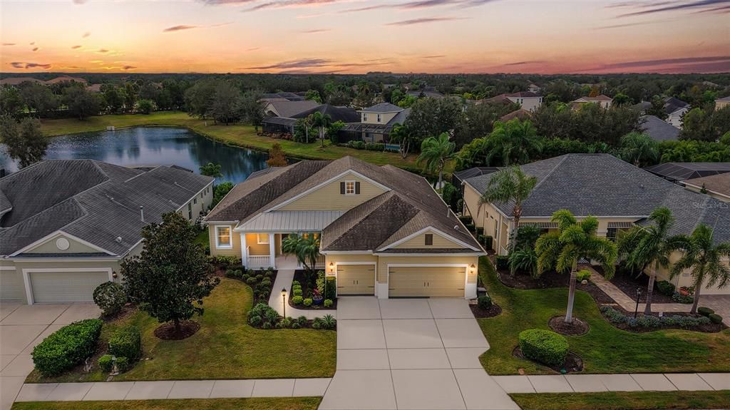 На продажу: $725,000 (3 спален, 3 ванн, 2551 Квадратных фут)