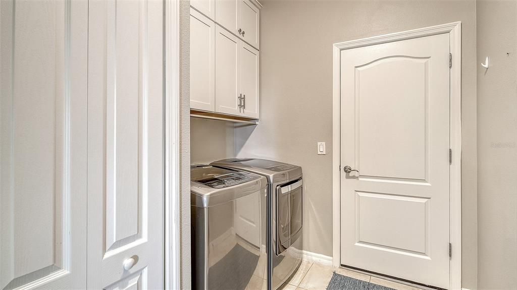 На продажу: $725,000 (3 спален, 3 ванн, 2551 Квадратных фут)