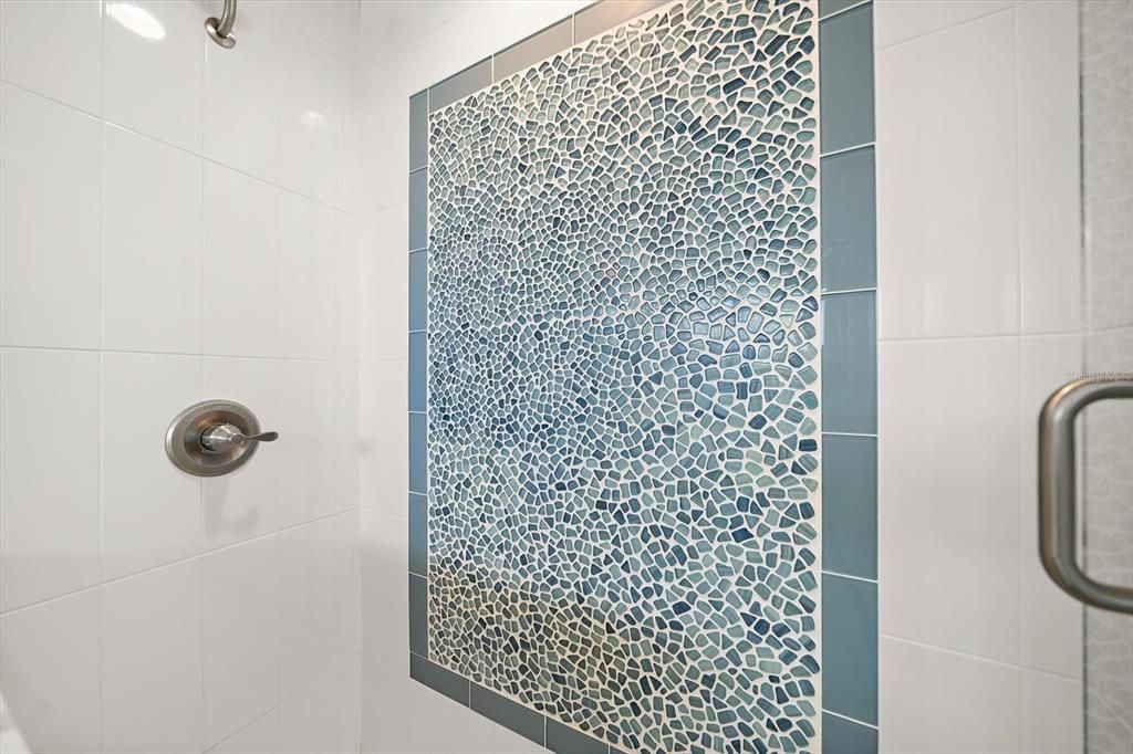 For Sale: $1,549,000 (3 beds, 3 baths, 1720 Square Feet)