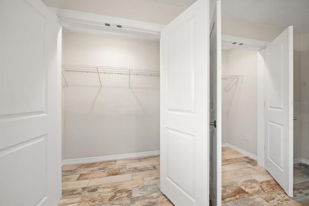 For Sale: $1,549,000 (3 beds, 3 baths, 1720 Square Feet)