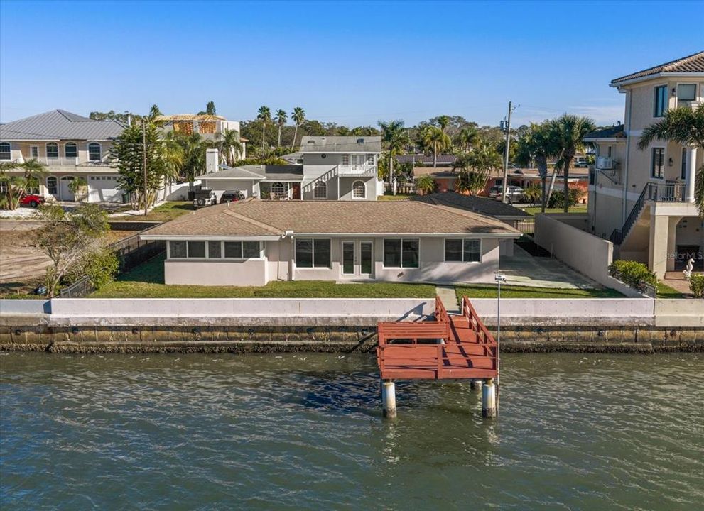 For Sale: $1,549,000 (3 beds, 3 baths, 1720 Square Feet)