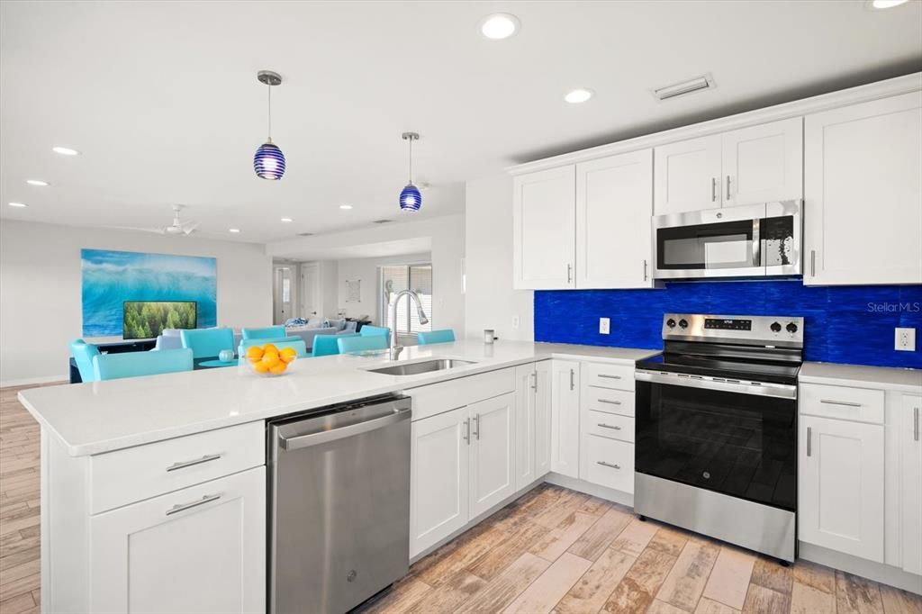 For Sale: $1,549,000 (3 beds, 3 baths, 1720 Square Feet)