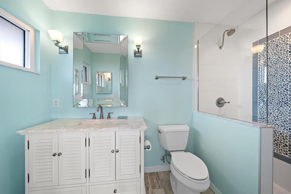 For Sale: $1,549,000 (3 beds, 3 baths, 1720 Square Feet)