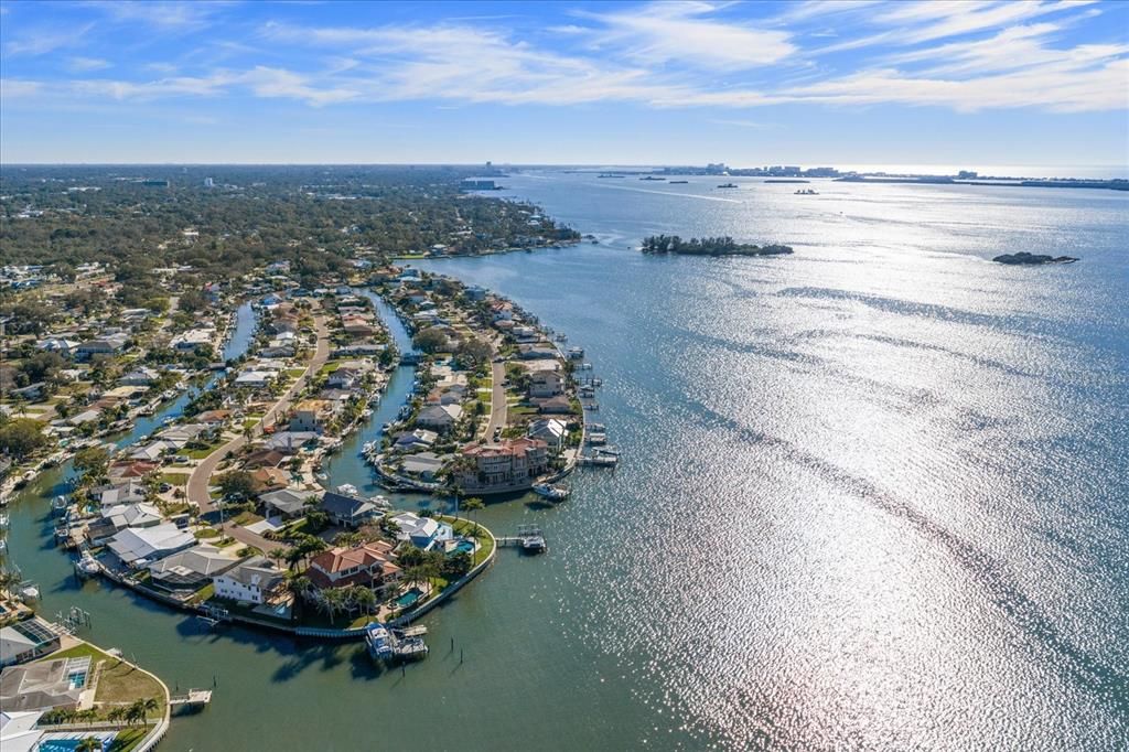 For Sale: $1,549,000 (3 beds, 3 baths, 1720 Square Feet)