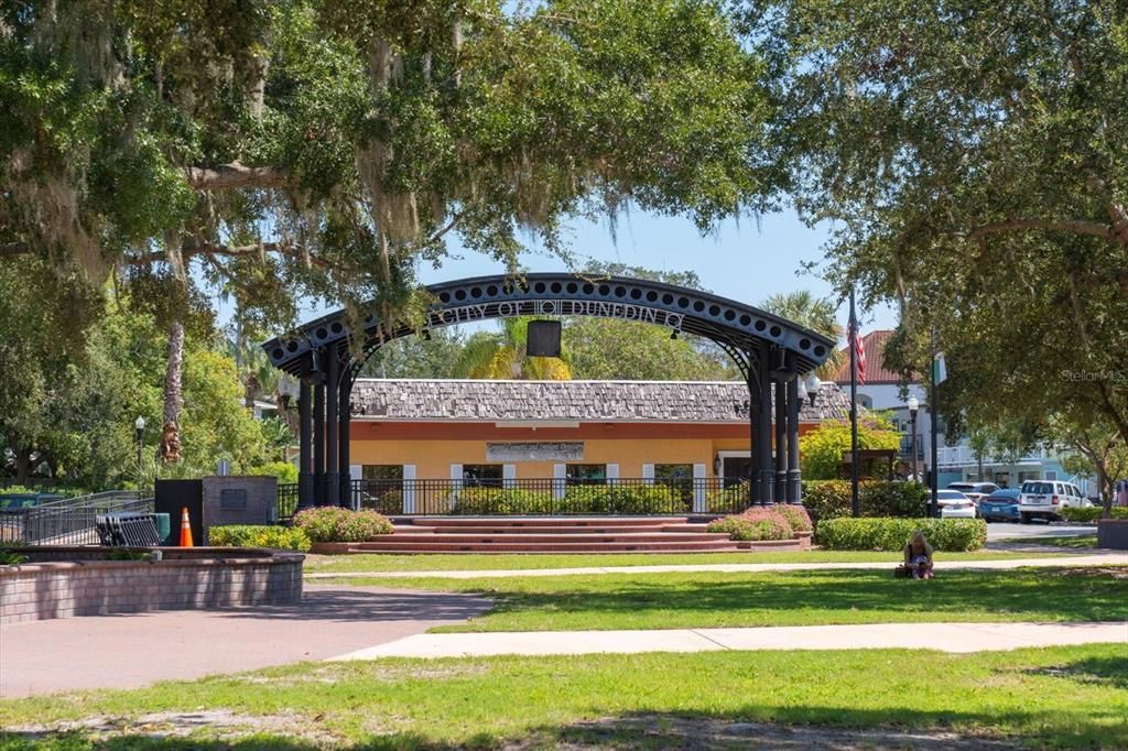 For Sale: $1,549,000 (3 beds, 3 baths, 1720 Square Feet)