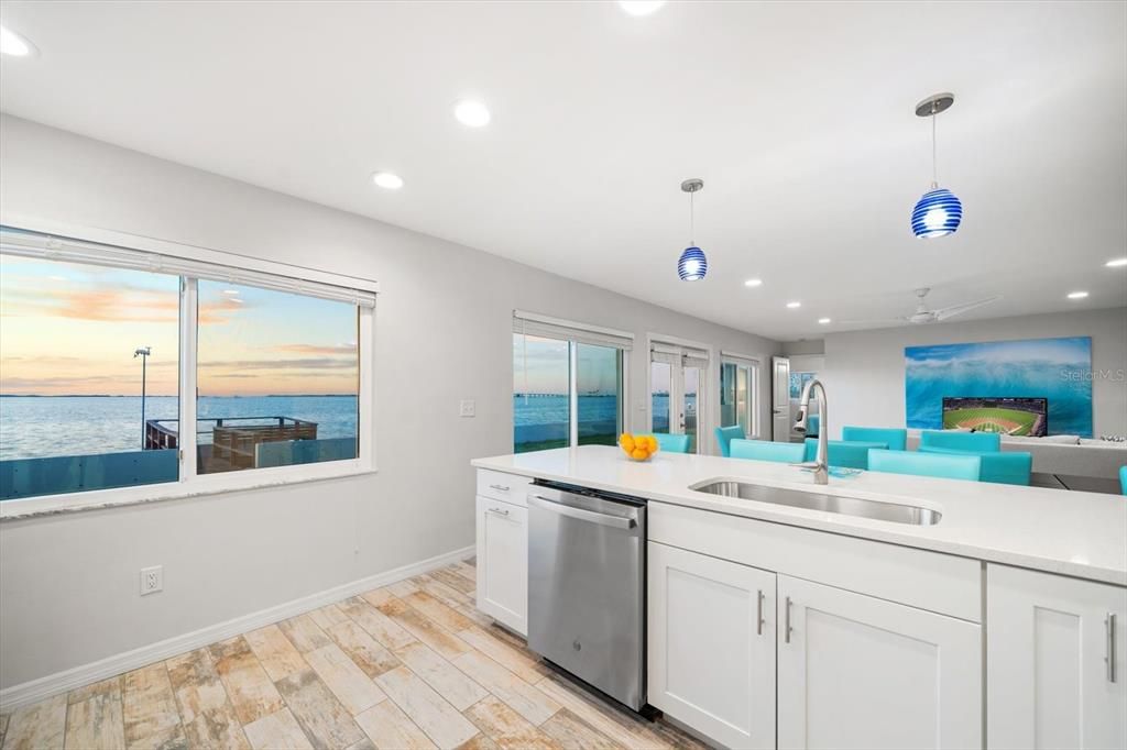 For Sale: $1,549,000 (3 beds, 3 baths, 1720 Square Feet)