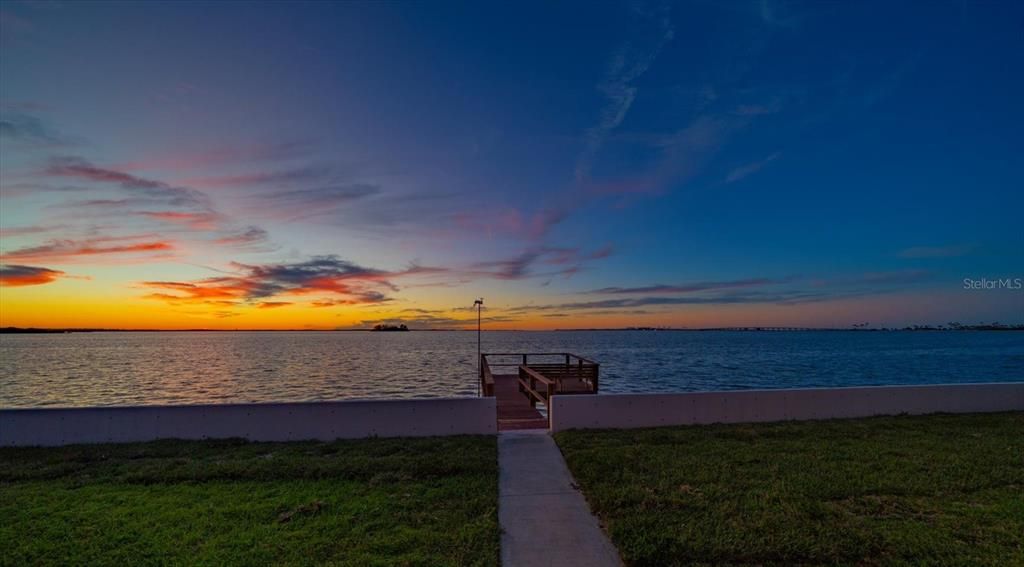 For Sale: $1,549,000 (3 beds, 3 baths, 1720 Square Feet)