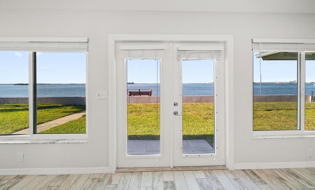 For Sale: $1,549,000 (3 beds, 3 baths, 1720 Square Feet)