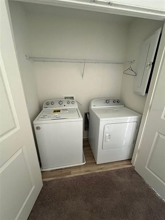 En Renta: $2,350 (3 camas, 2 baños, 1453 Pies cuadrados)