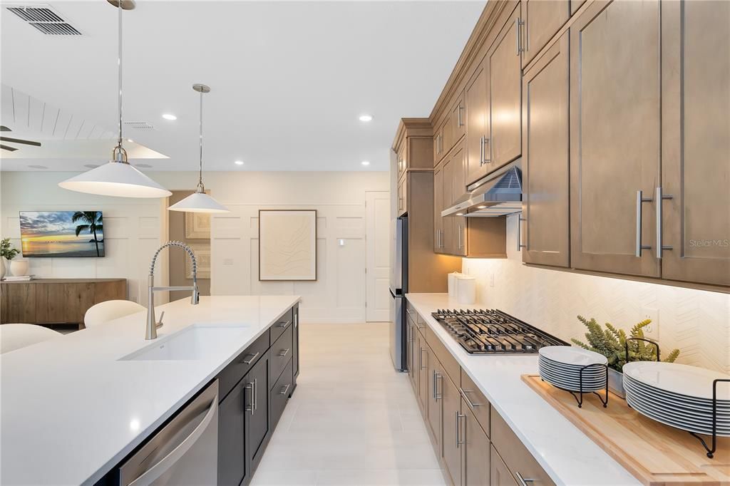 En Venta: $474,810 (2 camas, 2 baños, 1981 Pies cuadrados)