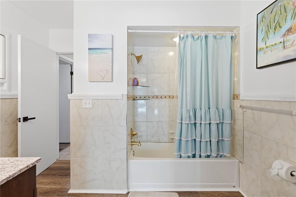 На продажу: $649,900 (3 спален, 2 ванн, 1791 Квадратных фут)