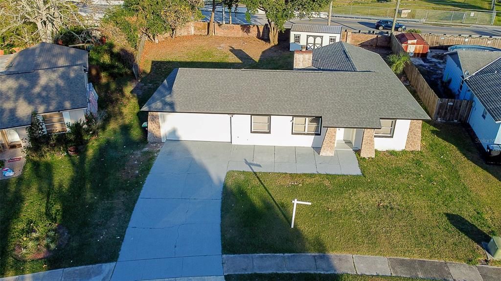 Под контрактом: $390,000 (4 спален, 2 ванн, 1538 Квадратных фут)