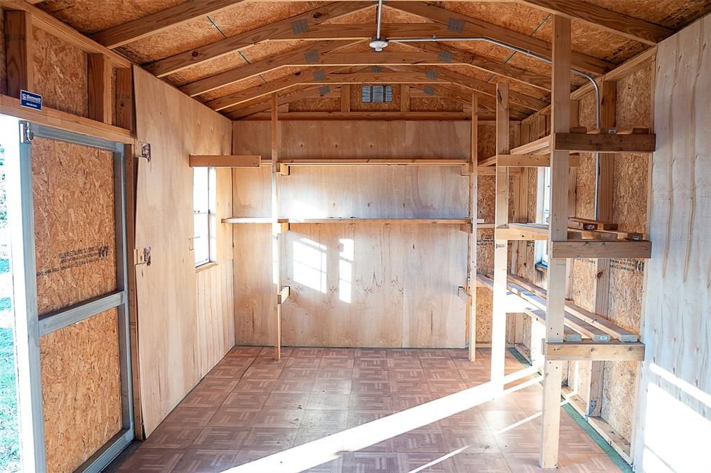 Под контрактом: $390,000 (4 спален, 2 ванн, 1538 Квадратных фут)