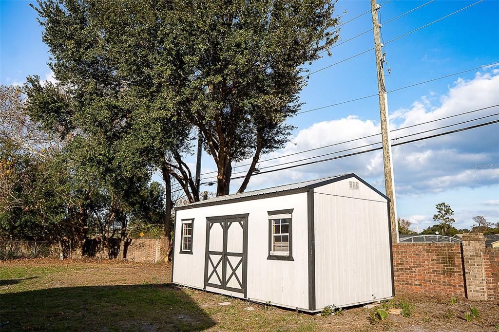 Под контрактом: $390,000 (4 спален, 2 ванн, 1538 Квадратных фут)