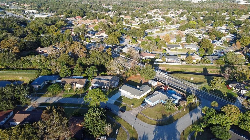 Под контрактом: $390,000 (4 спален, 2 ванн, 1538 Квадратных фут)