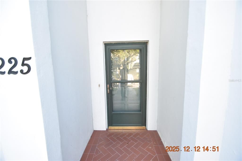 For Rent: $1,925 (2 beds, 1 baths, 1150 Square Feet)