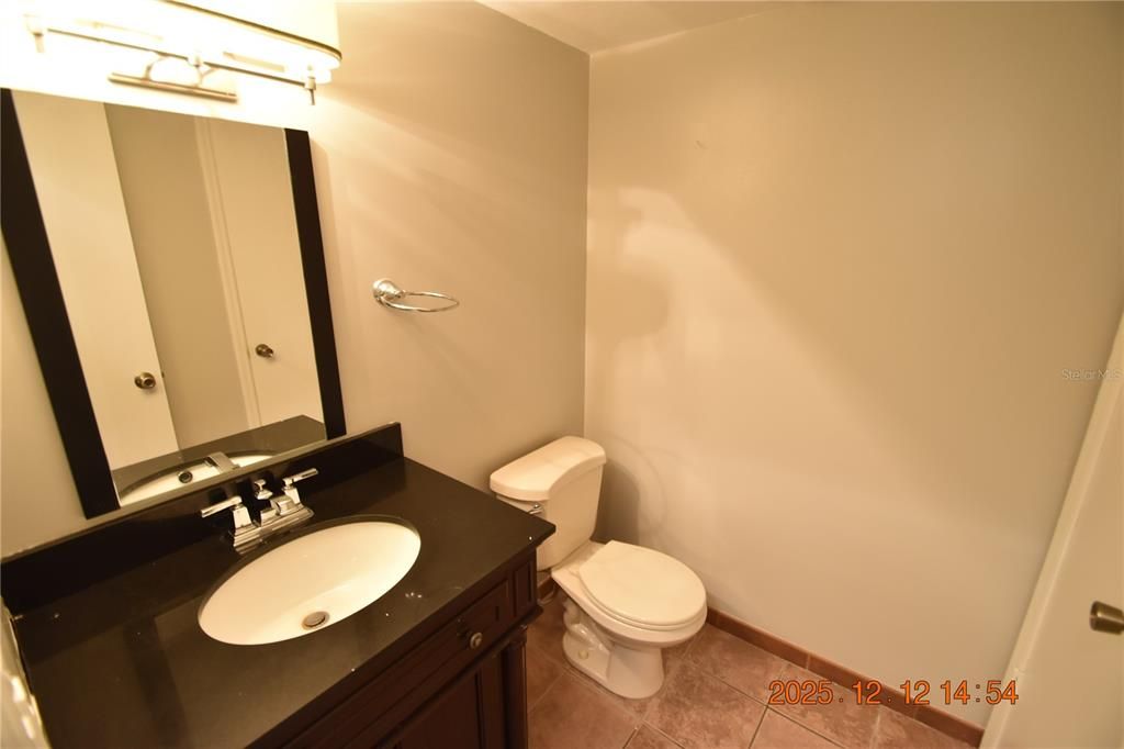 For Rent: $1,925 (2 beds, 1 baths, 1150 Square Feet)
