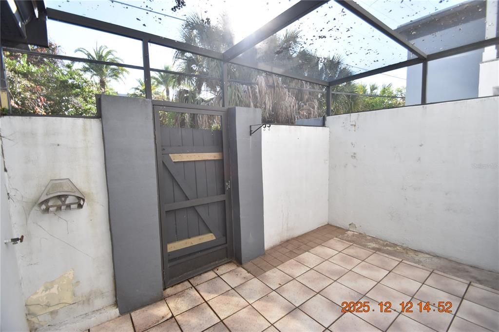 For Rent: $1,925 (2 beds, 1 baths, 1150 Square Feet)