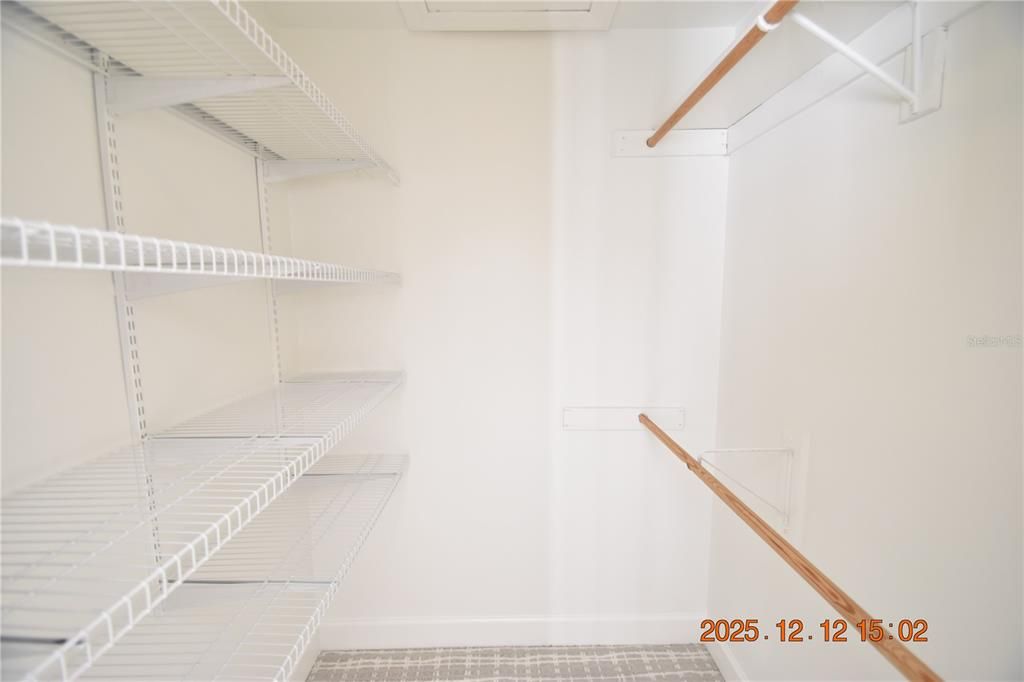 For Rent: $1,925 (2 beds, 1 baths, 1150 Square Feet)