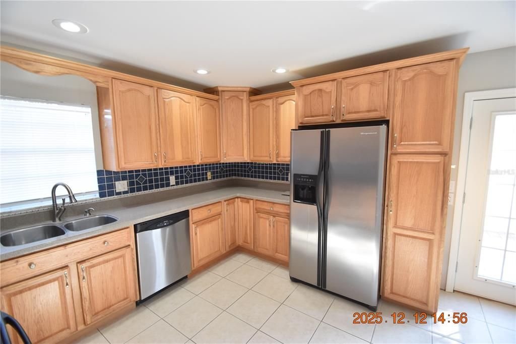 For Rent: $1,925 (2 beds, 1 baths, 1150 Square Feet)