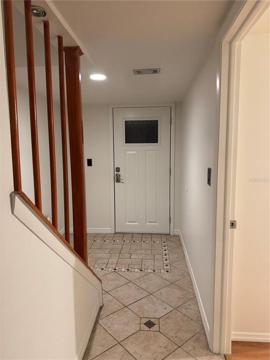 For Rent: $2,800 (2 beds, 1 baths, 1035 Square Feet)