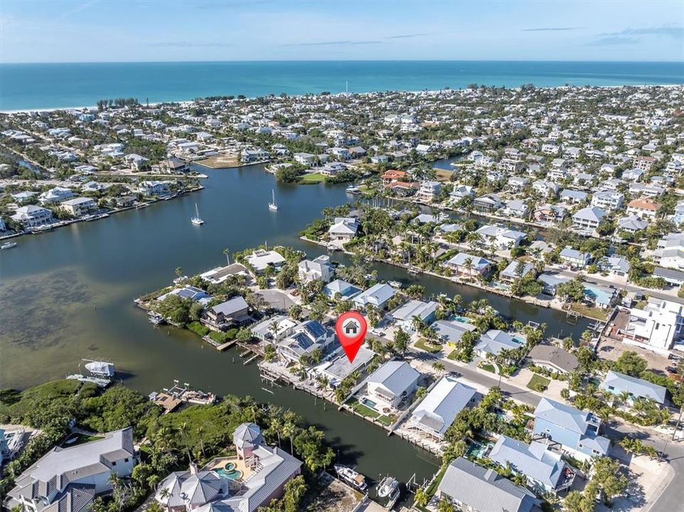 For Sale: $1,779,000 (3 beds, 2 baths, 2131 Square Feet)