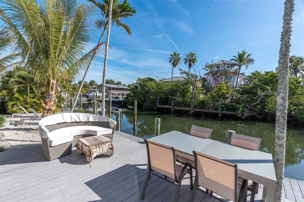 For Sale: $1,779,000 (3 beds, 2 baths, 2131 Square Feet)