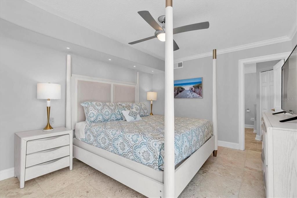 For Sale: $1,779,000 (3 beds, 2 baths, 2131 Square Feet)