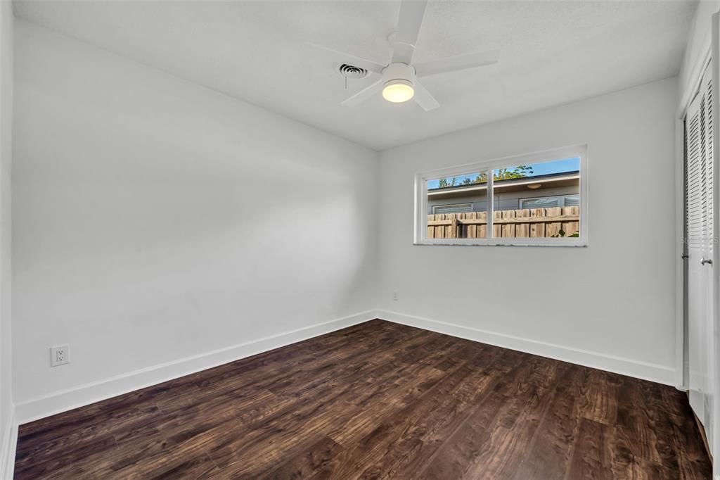 На продажу: $575,000 (4 спален, 2 ванн, 1854 Квадратных фут)