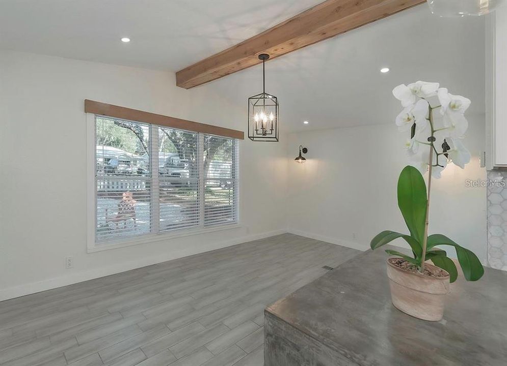 For Rent: $2,700 (2 beds, 2 baths, 1392 Square Feet)