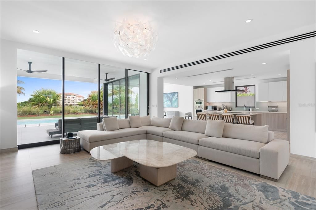 На продажу: $9,350,000 (5 спален, 5 ванн, 3541 Квадратных фут)