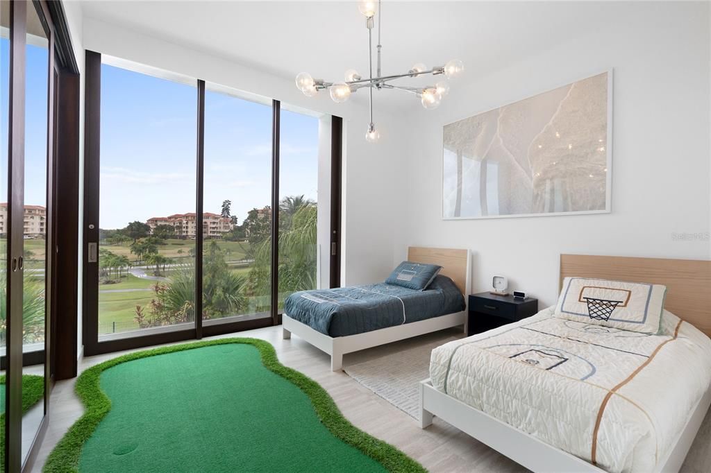 На продажу: $9,350,000 (5 спален, 5 ванн, 3541 Квадратных фут)