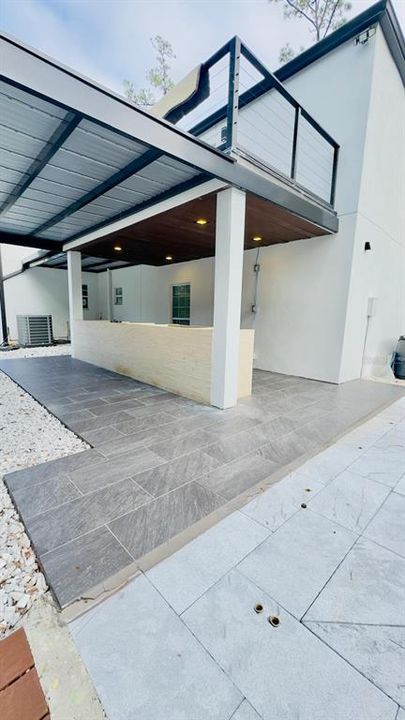 出租: $3,900 (3 贝兹, 3 浴室, 2070 平方英尺)