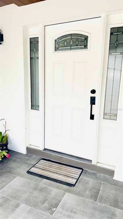 出租: $3,900 (3 贝兹, 3 浴室, 2070 平方英尺)