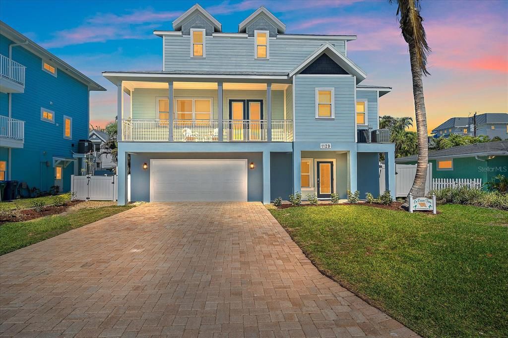 Vendido Recientemente: $2,705,000 (4 camas, 3 baños, 2394 Pies cuadrados)