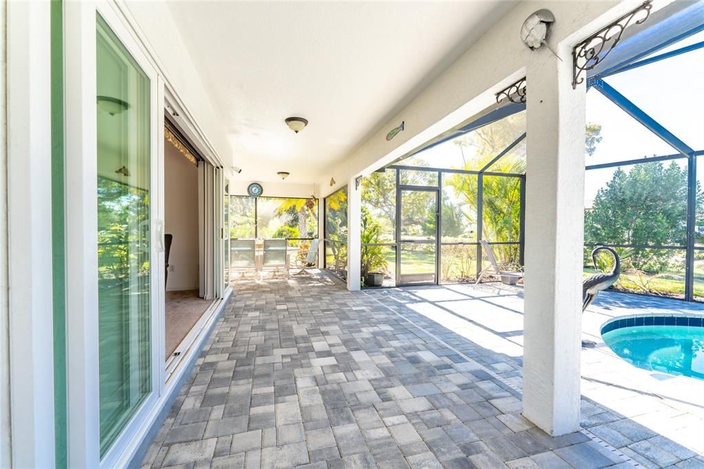 En Venta: $470,000 (3 camas, 2 baños, 1734 Pies cuadrados)