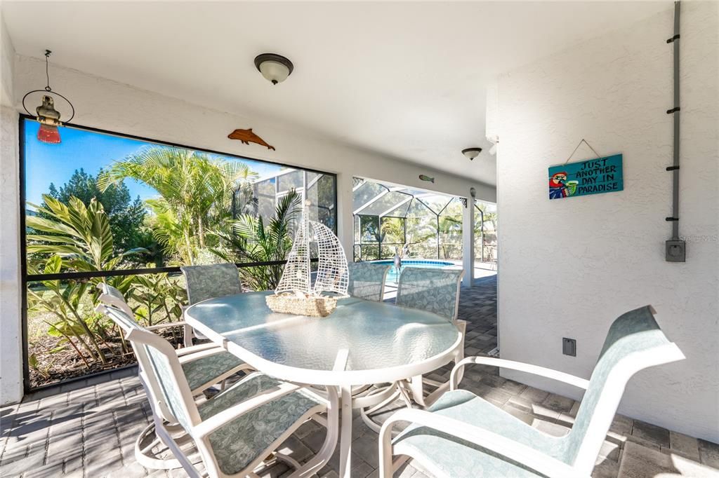 En Venta: $470,000 (3 camas, 2 baños, 1734 Pies cuadrados)