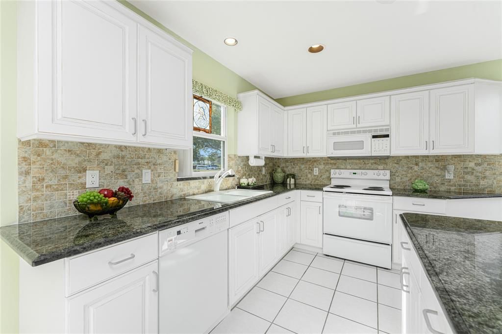 En Venta: $470,000 (3 camas, 2 baños, 1734 Pies cuadrados)