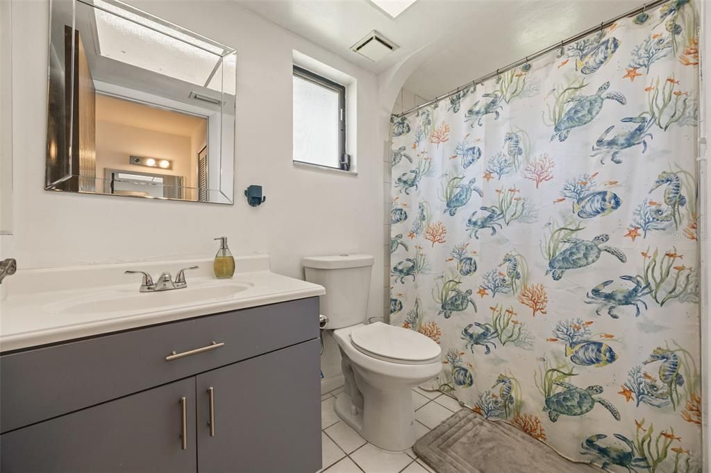 En Venta: $399,000 (3 camas, 2 baños, 1555 Pies cuadrados)